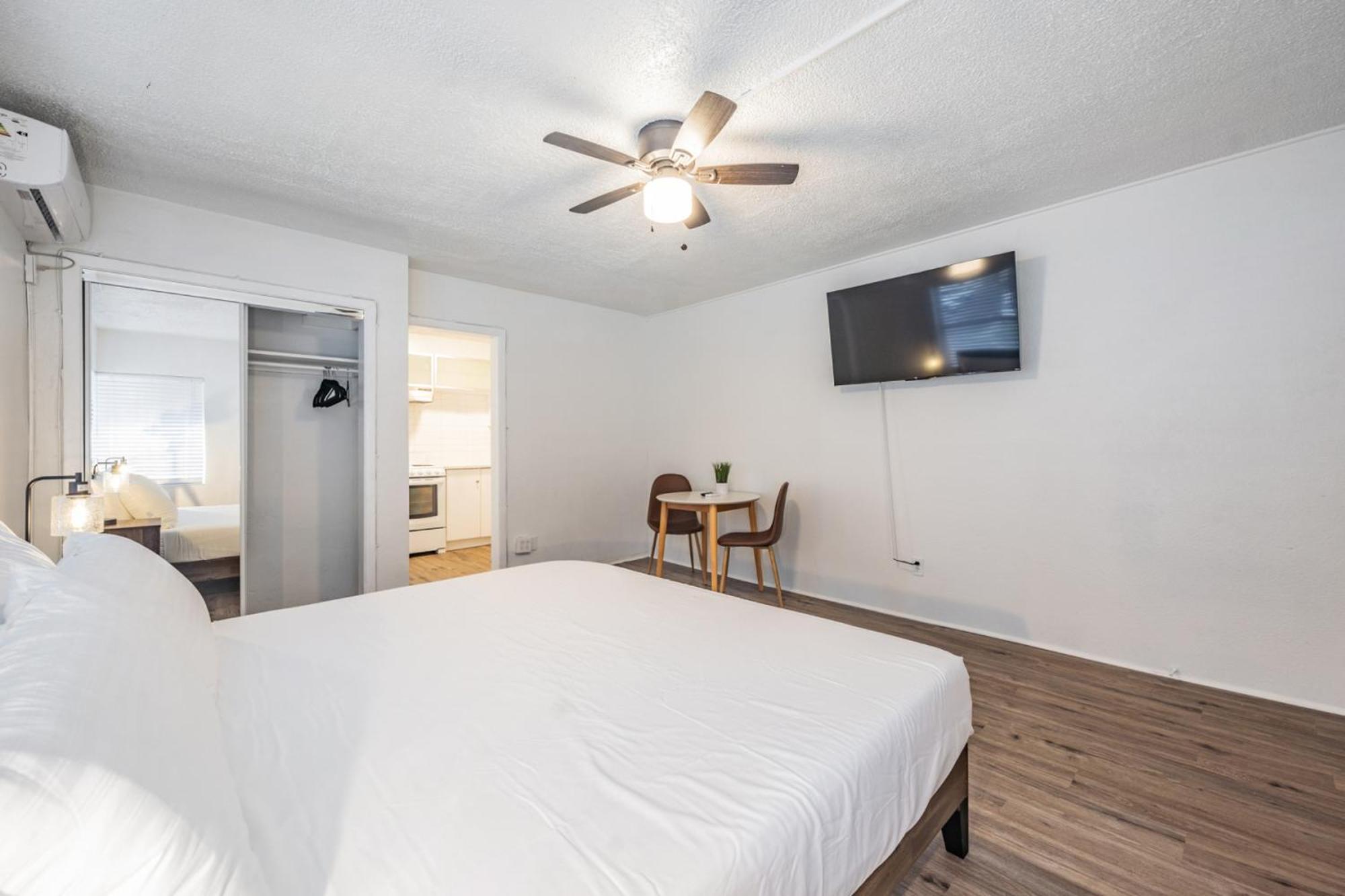 Elegant Studio Apartment In Downtown St Pete - Great Community Events! St. Petersburg Exterior photo